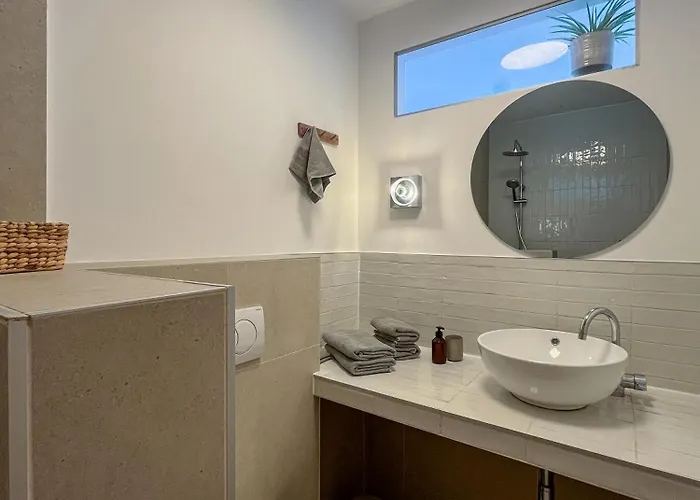 Lukenda - Boutique With View Of Adriatic Sea Пакоштане